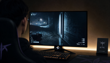How Does Pupil Dilation in Low-Light Gaming Environments Affect Motion Blur Perception?